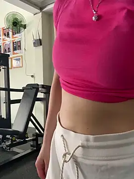 strawberry-ni online show from September 13, 2025, 3:50 am