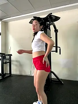 strawberry-ni online show from September 10, 2025, 1:59 am