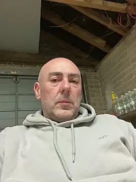 Richmcgee online show from March 17, 2026, 8:23 pm