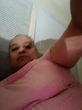 Snapshot of NenaMami74 chatting on November 29, 2025, 9:09 am NenaMami74 online show from November 29, 2025, 9:09 am