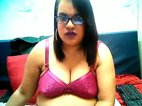 Snapshot of indianpepper4u chatting on September 12, 2025, 5:13 pm indianpepper4u online show from September 12, 2025, 5:13 pm