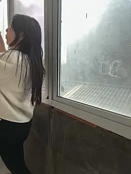 xiiuuff18 online show from November 8, 2025, 1:20 am