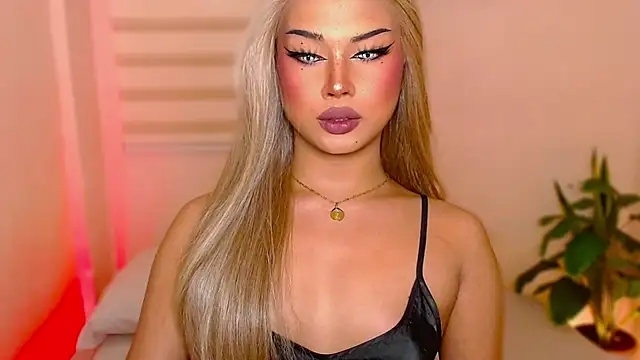 Snapshot of MissRumi_Hunter chatting on October 23, 2025, 8:57 am MissRumi Hunter online show from October 23, 2025, 8:57 am