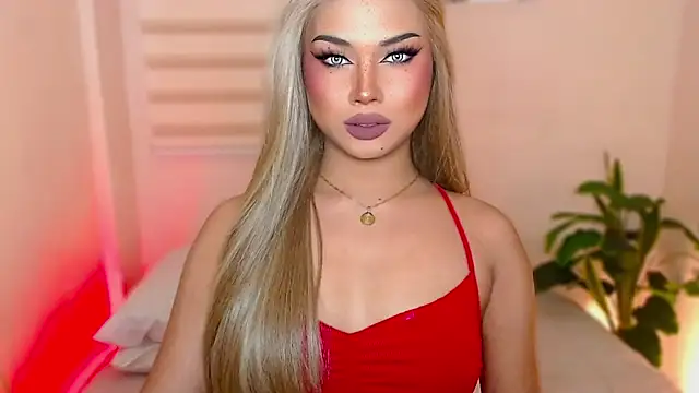 Snapshot of MissRumi_Hunter chatting on October 20, 2025, 12:45 am MissRumi Hunter online show from October 20, 2025, 12:45 am