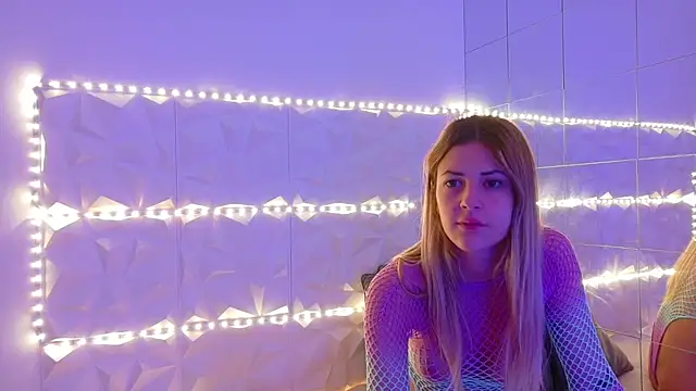 Snapshot of Aishha_ chatting on September 29, 2025, 5:03 am Aishha online show from September 29, 2025, 5:03 am