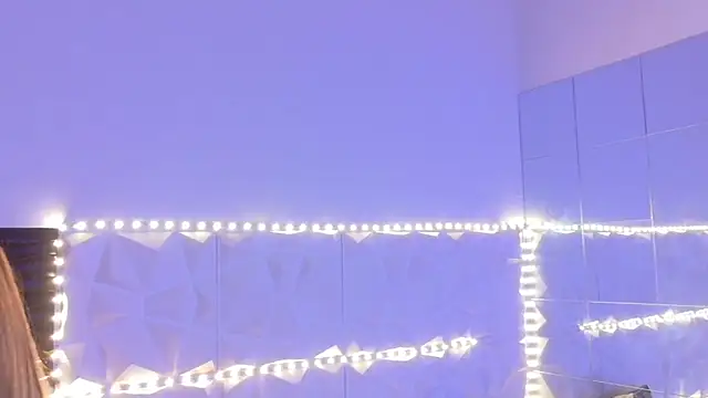 Snapshot of Aishha_ chatting on November 5, 2025, 6:05 am Aishha online show from November 5, 2025, 6:05 am