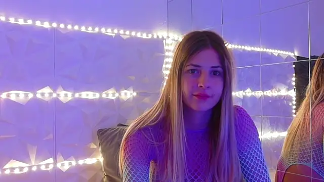 Snapshot of Aishha_ chatting on October 6, 2025, 5:08 am Aishha online show from October 6, 2025, 5:08 am