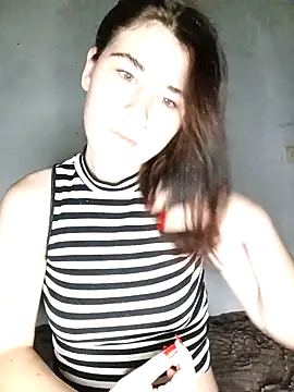 Snapshot of ToryTayler chatting on October 3, 2025, 8:10 pm ToryTayler online show from October 3, 2025, 8:10 pm