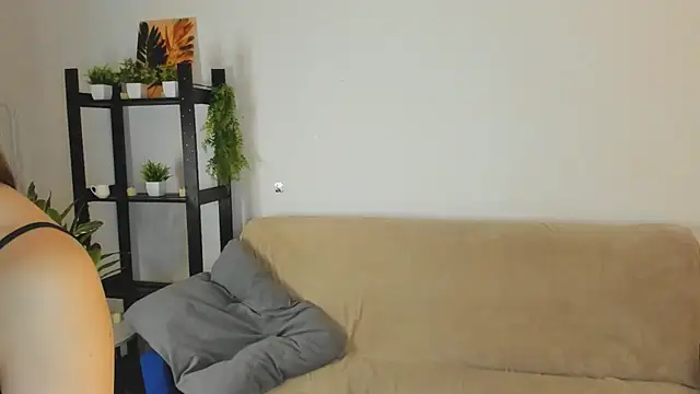 BlurryWish online show from November 9, 2025, 2:21 pm