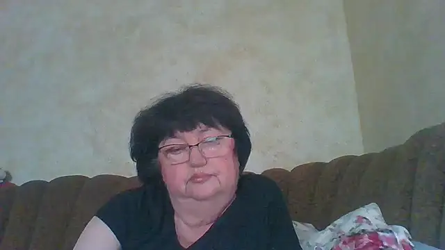 MilaSky5303 online show from November 22, 2025, 7:18 am