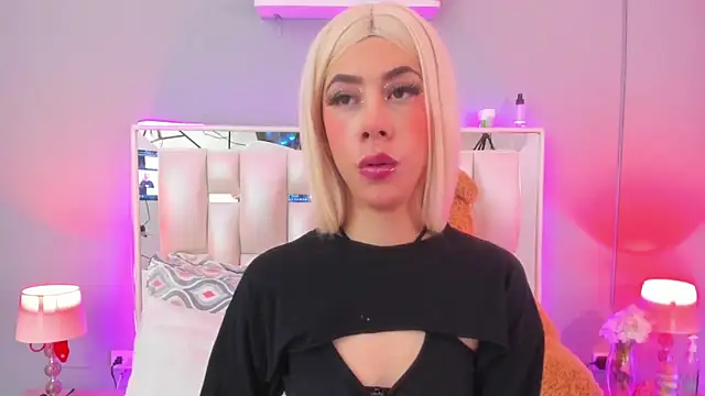 Darlyn tenderhot   online show from October 12, 2025, 11:17 pm