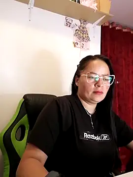 Daliz Leon online show from October 9, 2025, 2:12 am