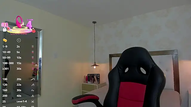 Snapshot of LINZI_LENNOX chatting on November 20, 2025, 12:39 pm LINZI LENNOX online show from November 20, 2025, 12:39 pm