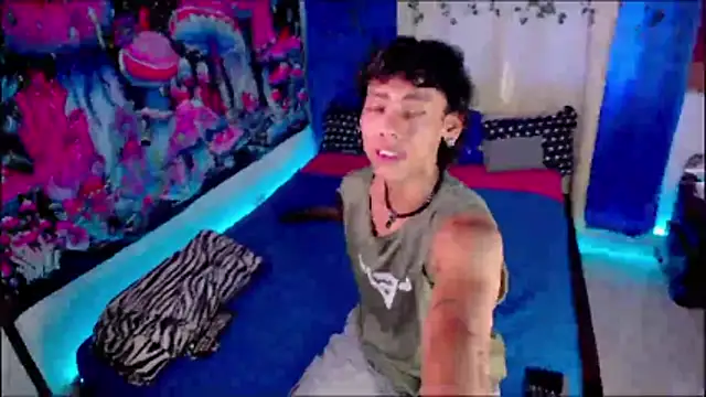 Snapshot of Thedoll_ethan7 chatting on April 13, 2026, 7:40 pm Thedoll ethan7 online show from April 13, 2026, 7:40 pm