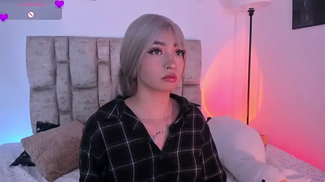 EmystarX online show from December 2, 2025, 1:17 am