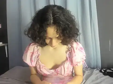 TeensNews18 online show from November 29, 2025, 11:32 am