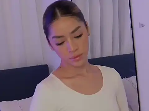 Snapshot of sophie_wallton chatting on December 3, 2025, 4:17 pm sophie wallton online show from December 3, 2025, 4:17 pm