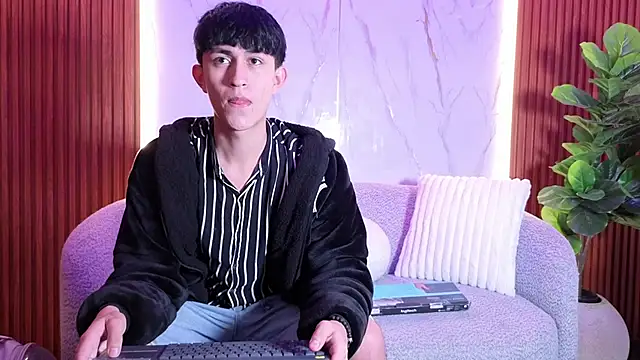 hoot boyss online show from October 9, 2025, 7:47 pm