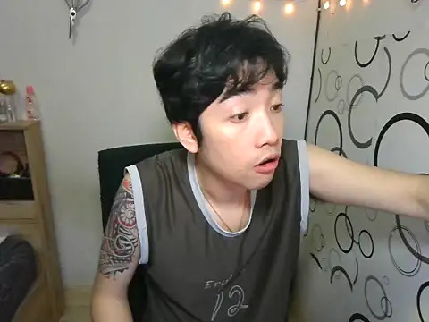 moaman190 online show from October 26, 2025, 5:57 pm