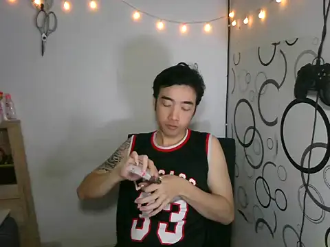 moaman190 online show from October 19, 2025, 4:10 pm