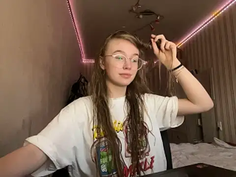 bellameow88 online show from November 25, 2025, 9:53 am