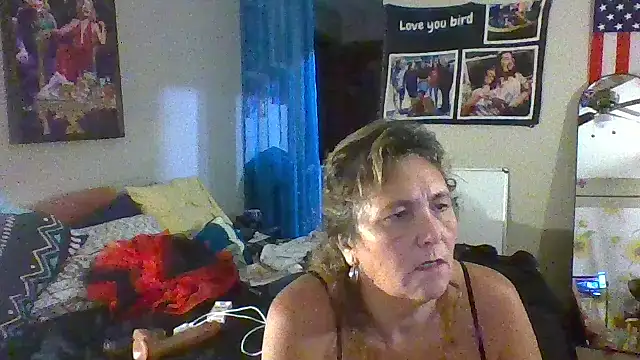Snapshot of Bored_Grandma chatting on October 23, 2025, 6:01 am Bored Grandma online show from October 23, 2025, 6:01 am
