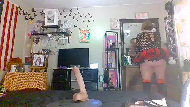 Snapshot of Bored_Grandma chatting on October 22, 2025, 8:14 am Bored Grandma online show from October 22, 2025, 8:14 am