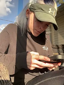 ittybittymeryssa online show from February 4, 2026, 10:05 pm