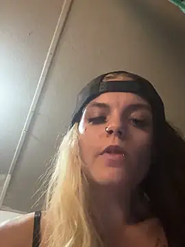 Snapshot of ittybittymeryssa chatting on October 5, 2025, 6:37 am ittybittymeryssa online show from October 5, 2025, 6:37 am