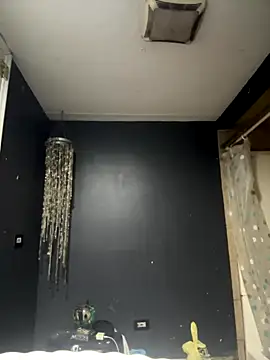 Snapshot of ittybittymeryssa chatting on November 25, 2025, 5:08 am ittybittymeryssa online show from November 25, 2025, 5:08 am