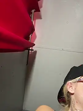 Snapshot of ittybittymeryssa chatting on October 10, 2025, 5:14 pm ittybittymeryssa online show from October 10, 2025, 5:14 pm