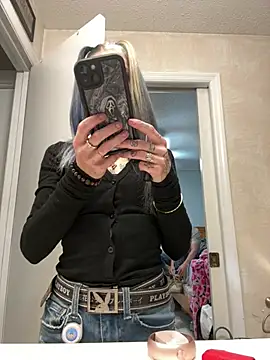 ittybittymeryssa online show from February 5, 2026, 12:01 pm