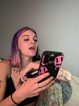 Snapshot of ittybittymeryssa chatting on November 18, 2025, 6:17 am ittybittymeryssa online show from November 18, 2025, 6:17 am