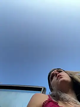 ittybittymeryssa online show from March 25, 2026, 12:26 pm