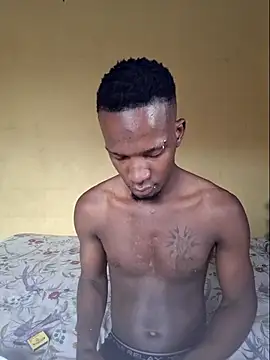 RAWFREAKYVERSE online show from December 18, 2025, 7:24 am