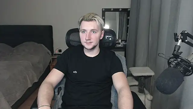 Elvin Vaenight online show from October 30, 2025, 7:11 pm