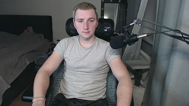 Elvin Vaenight online show from October 12, 2025, 11:39 pm