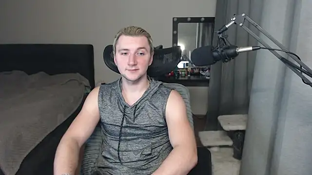 Elvin Vaenight online show from October 15, 2025, 10:40 pm