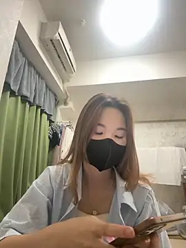 Snapshot of Tientien06 chatting on October 1, 2025, 8:52 am Tientien06 online show from October 1, 2025, 8:52 am