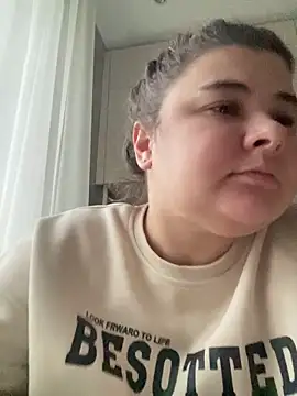 AliceCurlyX online show from February 16, 2026, 2:05 pm