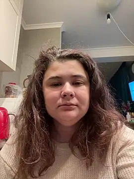 AliceCurlyX online show from December 20, 2025, 1:14 pm