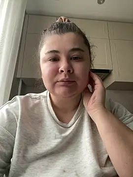 AliceCurlyX online show from February 24, 2026, 10:16 am