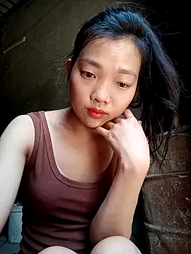 Snapshot of Ananine chatting on April 6, 2026, 6:25 am Ananine online show from April 6, 2026, 6:25 am