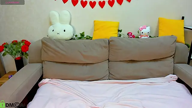 Snapshot of Sylvia_Ortiz chatting on February 19, 2026, 1:02 am Sylvia Ortiz online show from February 19, 2026, 1:02 am