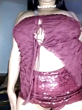 Snapshot of Tigresa23 chatting on November 6, 2025, 1:09 am Tigresa23 online show from November 6, 2025, 1:09 am