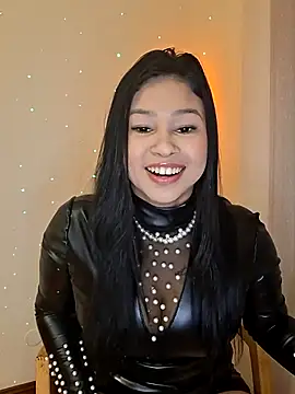 Snapshot of Tigresa23 chatting on February 6, 2026, 1:56 am Tigresa23 online show from February 6, 2026, 1:56 am