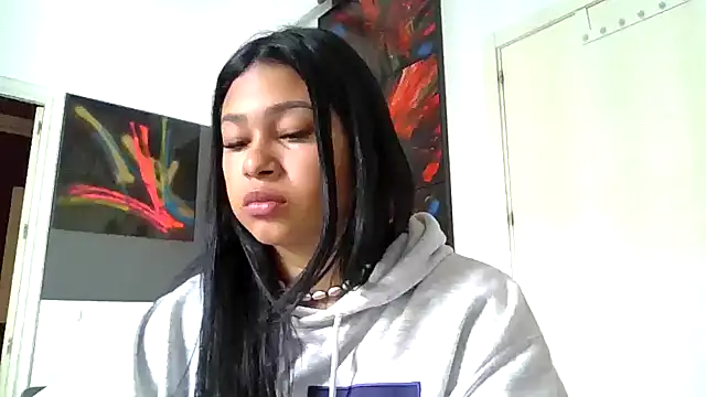 Snapshot of Tigresa23 chatting on October 21, 2025, 11:09 am Tigresa23 online show from October 21, 2025, 11:09 am