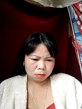 lusy-00 online show from November 18, 2025, 2:16 am