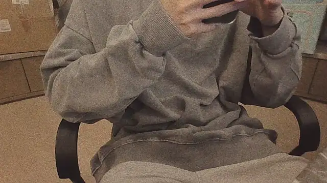 msk2004 06 online show from November 23, 2025, 4:17 pm