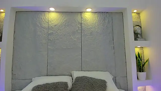 Snapshot of AlassiaHocthner chatting on April 9, 2026, 11:38 am AlassiaHocthner online show from April 9, 2026, 11:38 am